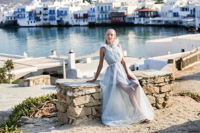 1 Hour Private Photo Session In Mykonos - Walking through Little Venice