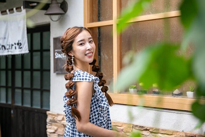 1 Hour Private Photoshoot in Hakata - Communication through LINE and planning before you arrive
