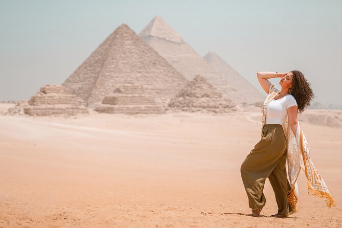2 hrs Unique Photo session (PhotoShoot) at the Pyramids of Giza - How the posing works