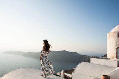 30’ Photoshoot in Oia! 30 edited photos! Effortless & Fun!