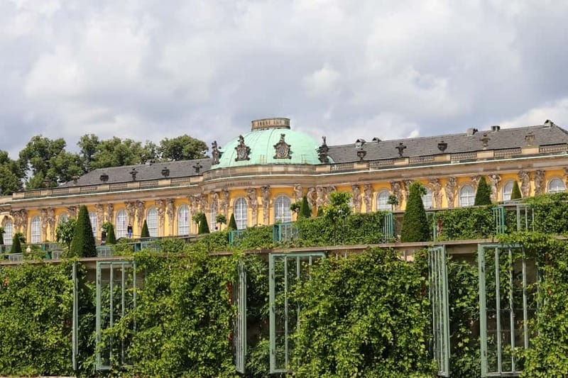 5h Potsdam private tour with Guide, Chauffeur & Photographer - Booking details that matter