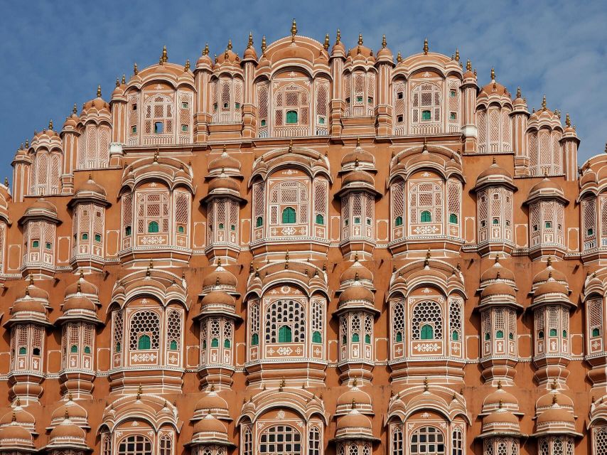 Agra: Taj Mahal Guided Tour with Photography & Rental Saree - Fast-track entry to the Taj Mahal