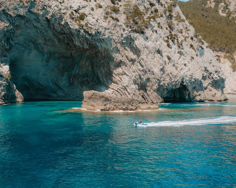 Alcudia: JetSki Tour Coll Baix beach & Caves (free Photos) - Reaching the Coll Baix cove and sea cave
