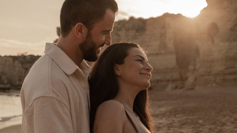 Algarve: Photoshoot for couple, family, portrait - A one-hour photo session built around your group