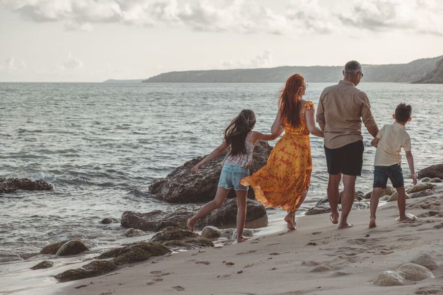 Algarve: Photoshoot for couple, family, portrait - Forty edited photos and a two-to-three-week wait