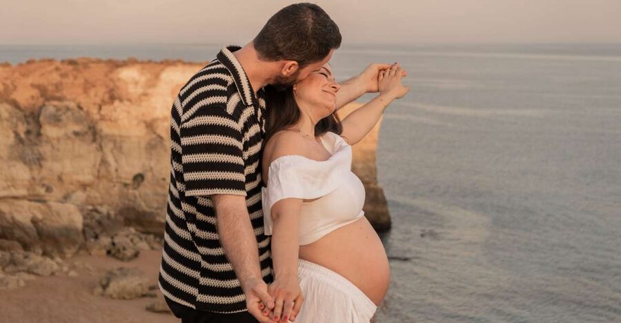 Algarve: Photoshoot for couple, family, portrait - Communication in English, Romanian, and Russian