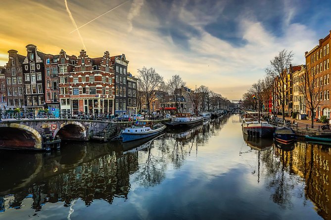 Amsterdam 4 Hours Private Photo Walk - Night photography and the value of a tripod