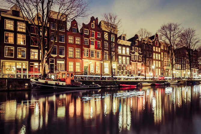 Amsterdam 4 Hours Private Photo Walk - A private setting for couples and content creators