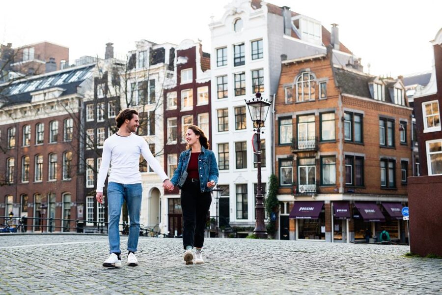 Amsterdam: Instagram Scenic Photo Spots & Moco Museum Tour - A small alley in the Red Light District