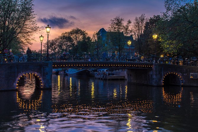 Amsterdam Photography Masterclass - Private Photography Lesson - Nieuwmarkt and Huis Bartolotti finish with strong urban subjects