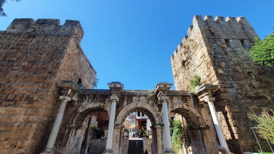 Antalya Photo Tour with Waterfalls, Old City & Boat Trip - Who will get the most from this tour