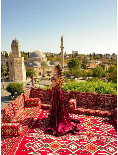 Antalya: Rooftop Photoshoot with Flying Dresses - Flying dresses and the art of getting movement