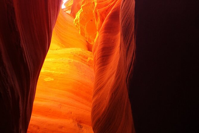 Antelope Canyon X Hiking Tour (with Option Upgrade to Photo Tour) - How the photo tour changes the experience