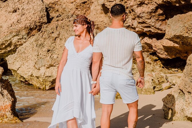 Aruba Professional Sunset Photo Shoot Experience With A Local - Lunch, Pickup, and Private Touring