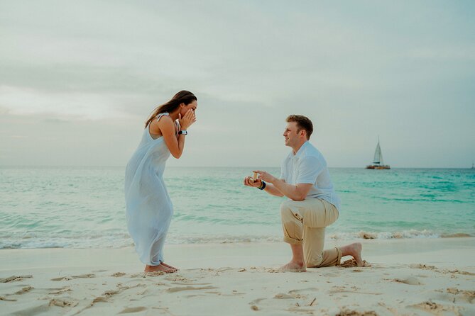 Aruba Romantic Sunset Photoshoot & Beach Picnic in Luxury Cabana - Key Details at a Glance