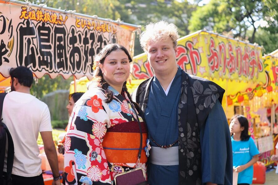 ASAKUSA: Kimono Portrait tour by pro photographer - Is $211 good value for this Asakusa session?