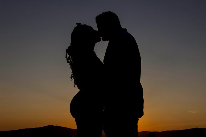 Athens Old City Private Photoshoot Tour/ 3hours - Ending at Areopagus Hill for sunset