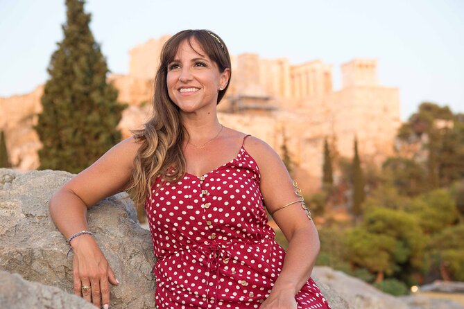 Athens Old City Private Photoshoot Tour/ 3hours - One hour among Plaka’s narrow lanes