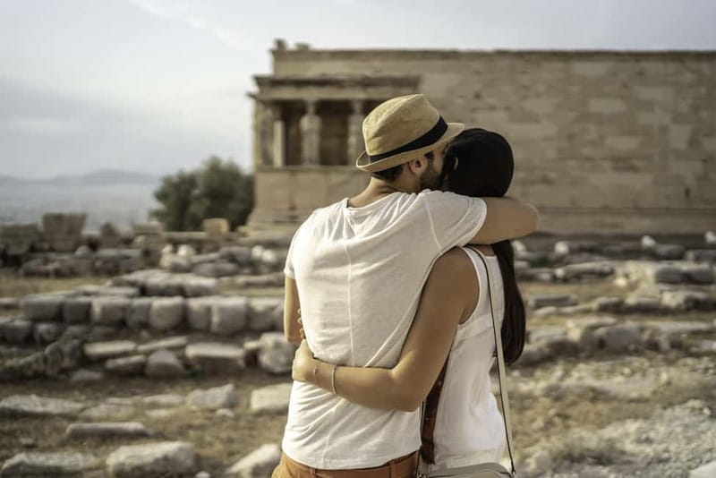 Athens: Professional Photoshoot - Monastiraki Square and the Old Town