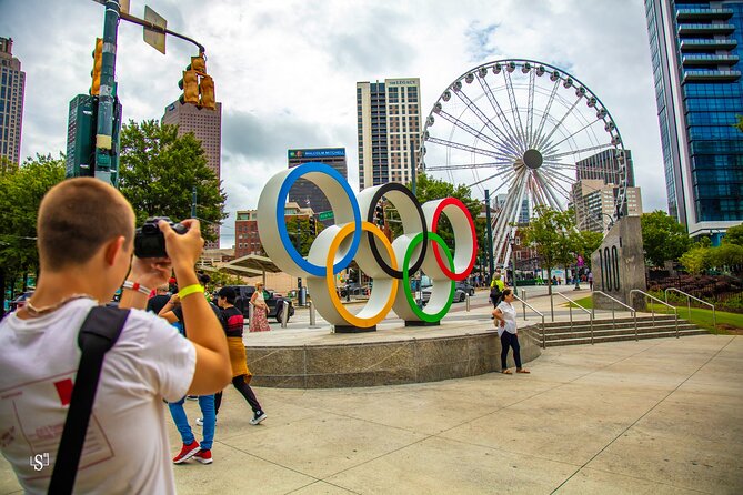 Atlanta Photo Walking Tour with Pics Taking - Peachtree Center Connects the City’s Photo Stops