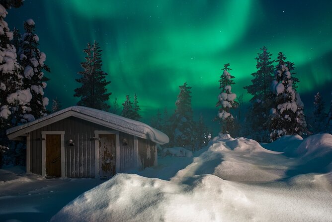 Aurora Photography Tour 3 HOURS - Warm berry juice helps at minus 26 Celsius