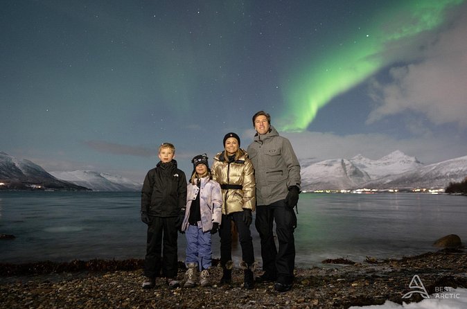 Aurora Safari Chase by big bus, free Photos, toilet onboard - The optional fish soup or reindeer stew