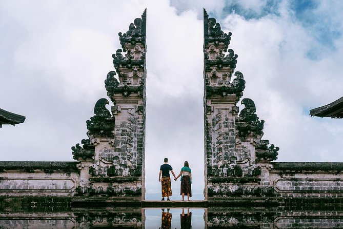 Bali Instagram: Gate of Heaven Temple Tour - The Gate of Heaven requires an early start