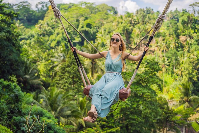 Bali Instagram: Gate of Heaven Temple Tour - Tukad Cepung is the most physical stop