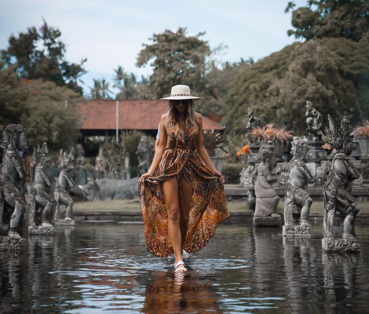 Bali & Nusa Penida: 2-Day Highlights Instagram Tour - Ubud: rice terraces, gardens, and a choice of town sights