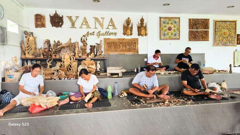 Bali: Private Instagram Tour - Silver Jewelry and Balinese Woodcarving
