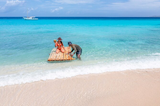 Bamboo Raft Photoshoot + FREE Videos, Shots and Cocktails - Who should book this experience?