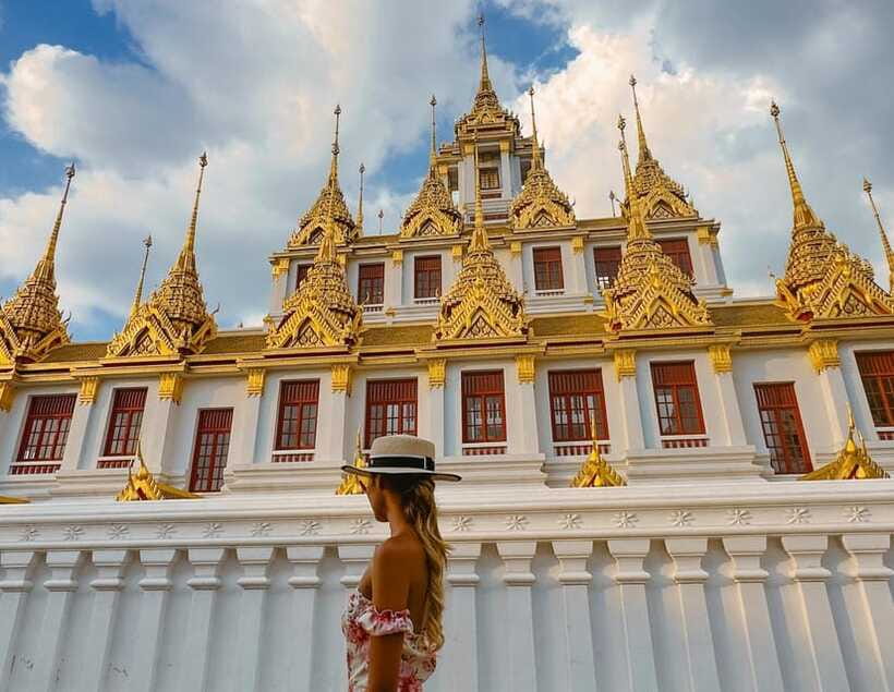 Bangkok: Instagram Tour with Professional Photographer - What the photographer adds