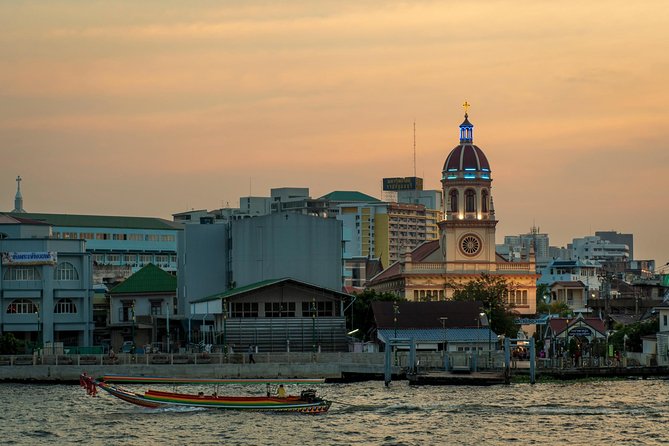 Bangkok Photography Masterclass - Private Photography Lesson - Wat Arun and the riverside side of Bangkok