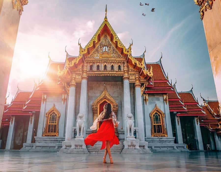 Bangkok: Private and All-Inclusive Instagram Tour - The Flower Market supplies color and close-up detail