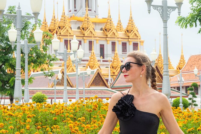Bangkok Street Hidden Gems Photography Tour - Local community life and an old Bangkok meal