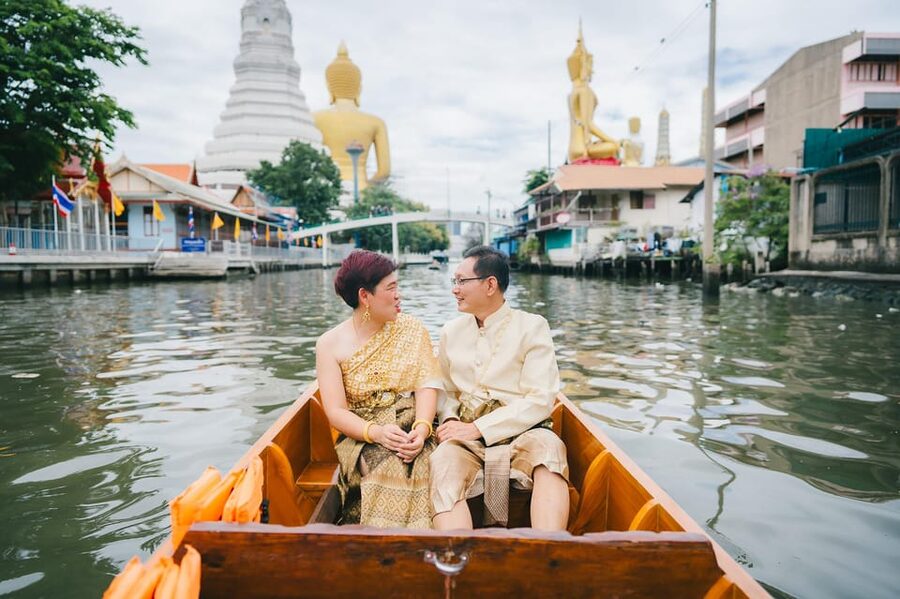 Bangkok:Thai costume with Long tail boat photoshoot - My booking advice