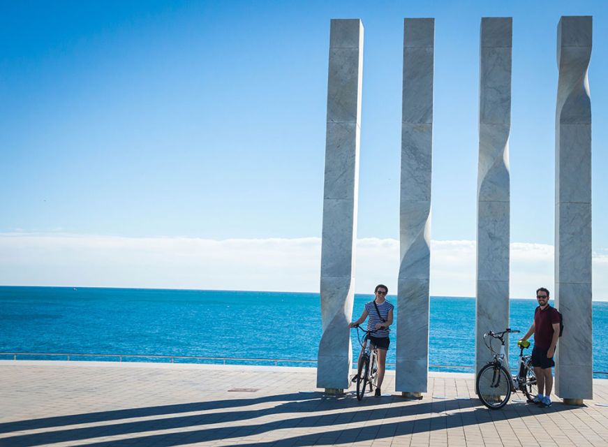 Barcelona: 4-Hour E-Bike Photography Tour - Columbus Monument, Barceloneta, and the beach
