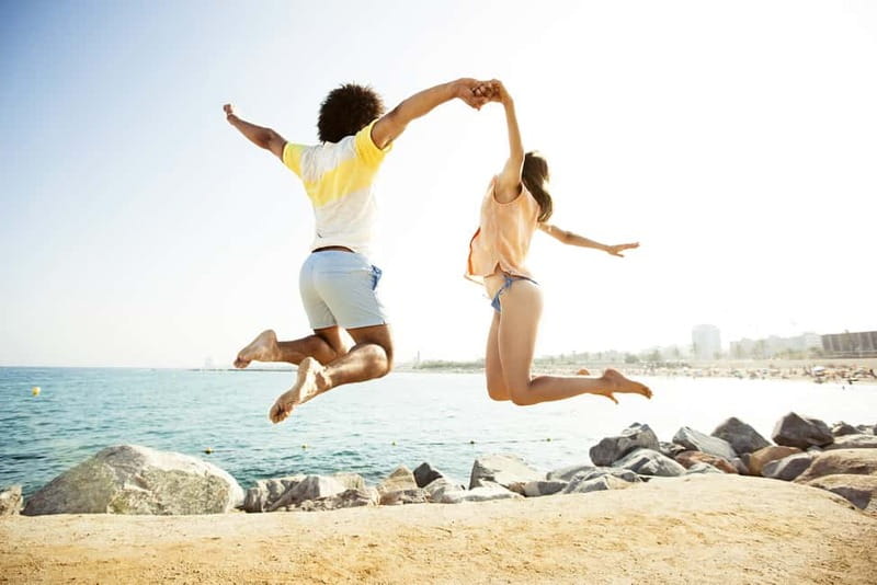 Barcelona: Beach Photoshoot - Receiving and using your images