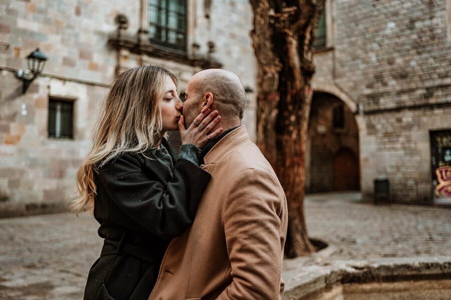 Barcelona: Gothic Quarter Cinematic Photoshoot and Guide - Bishop’s Bridge brings classic Gothic Quarter character