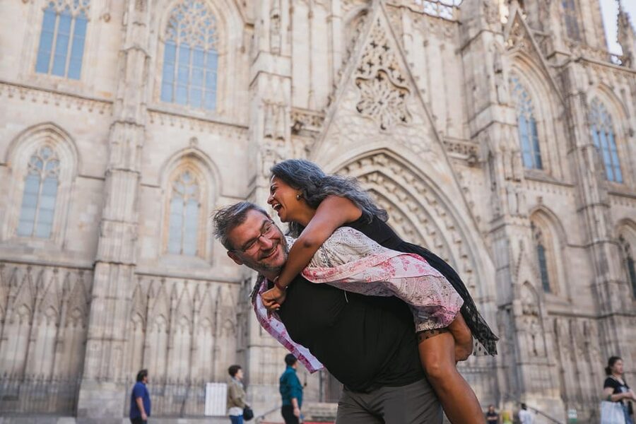 Barcelona: Gothic Quarter Private Photoshoot Experience - What the Finished Pictures Are Likely to Feel Like