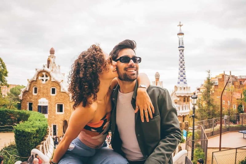 Barcelona: Park Guell Photoshoot - Getting comfortable in front of the camera