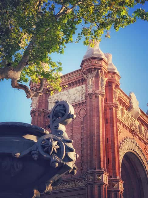 Barcelona: Phone Photography Tips & Tricks - Park & Old Town - What you will learn in 2.5 hours