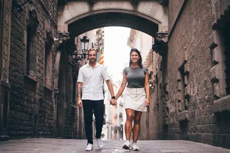 Barcelona: Photo Shoot Tour in El Gothico - Best times and planning tips