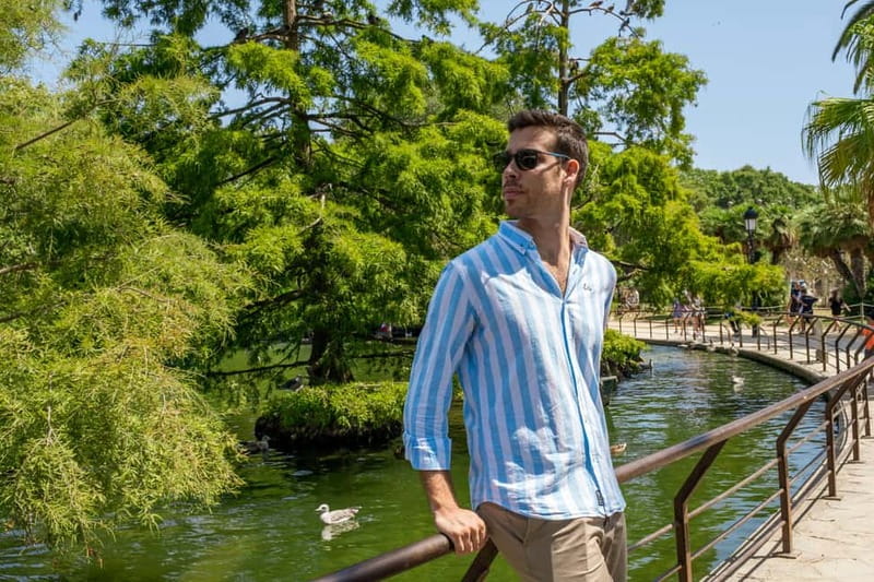 Barcelona: Private Photoshoot in Ciutadella Park with Ami - Three Barcelona backdrops in one 90-minute session