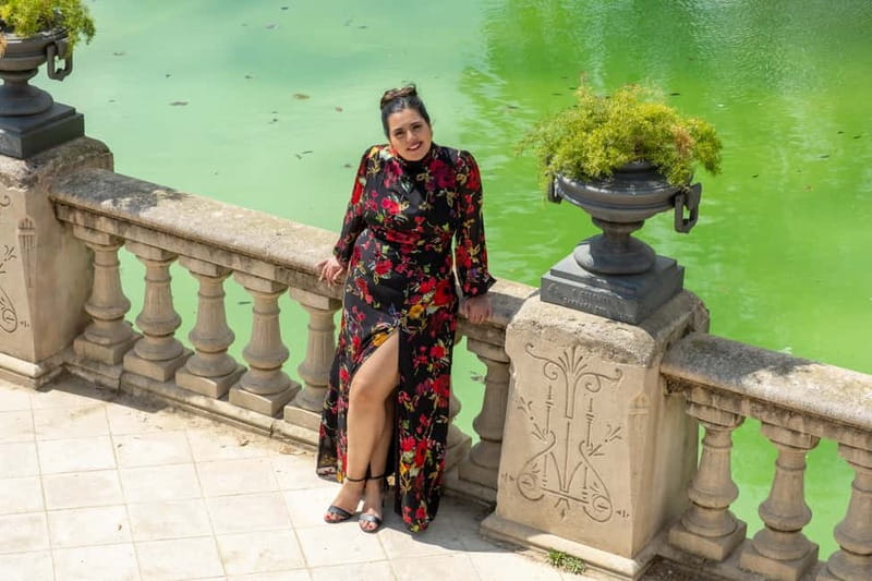 Barcelona: Private Photoshoot in Ciutadella Park with Ami - The final photos and what you receive