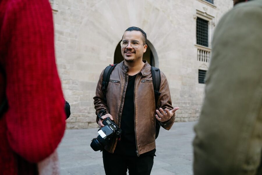 Barcelona: Private Photoshoot with a Professional - Is $74 per person a fair price?