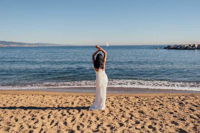 Barcelona: Professional Photoshoot by the Beach - The waterfront setting at Passeig del Mare Nostrum