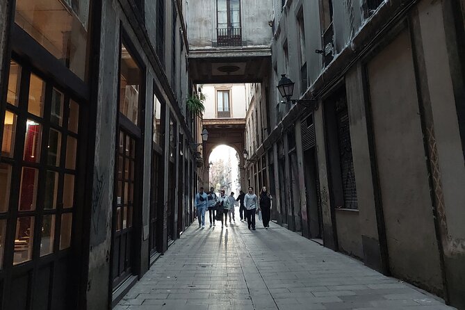 Barcelona Tour And Photoshoot in Gothic Quarter - Pont del Bisbe, the Gothic Quarter’s dramatic backdrop