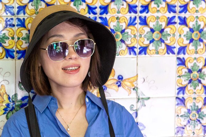 Barcelona Tour And Photoshoot in Gothic Quarter - Plaça del Rei and Barcelona’s royal past