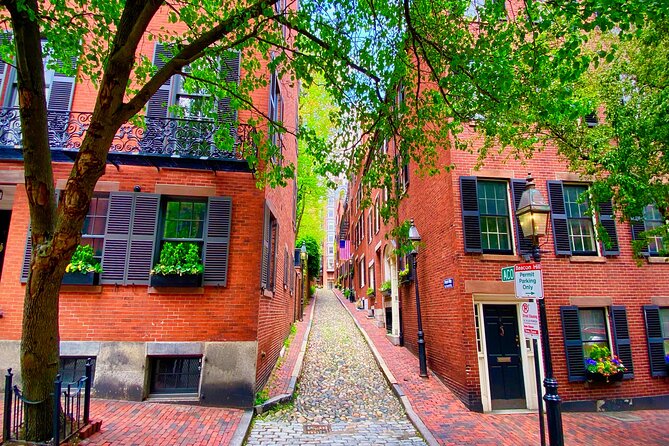 Beacon Hill Boston History + Photo Walking Tour (SMALL Group) - Why this Beacon Hill walk is different
